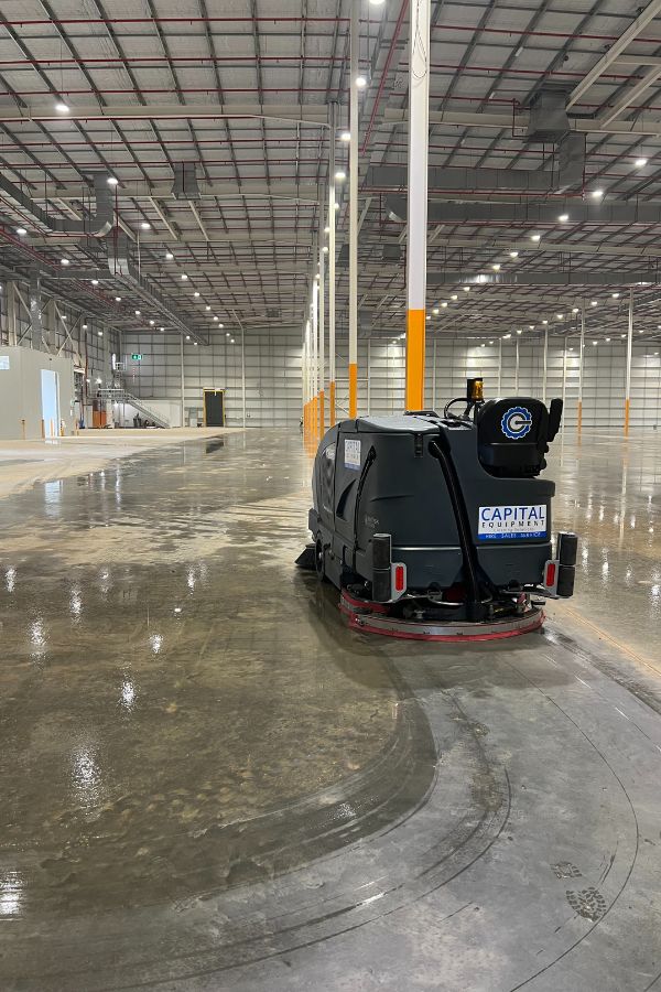 CS7010 Sweeper-Scrubber in Construction Site